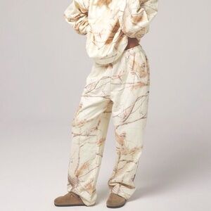 Dairy Boy Camo Sand Sweatpant Small